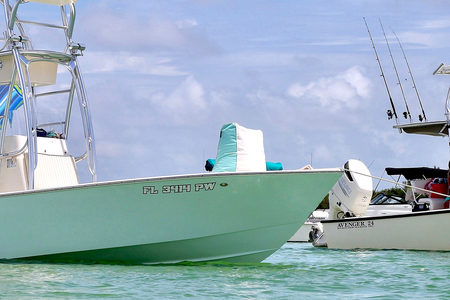 24 Foot Avenger Custom Fishing Boats Photo Gallery